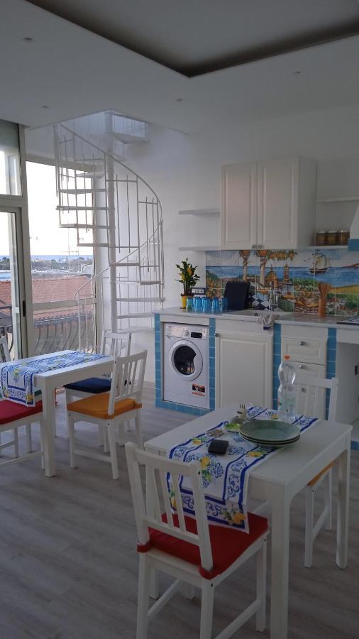 Donna Sicilia Hotel Giardini Naxos Exterior foto